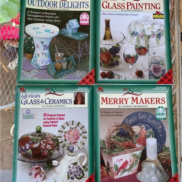 Bundle Lot of 10 Donna Dewberry Magazines Fabric Painting Christmas Home Glass - Picture 4 of 5